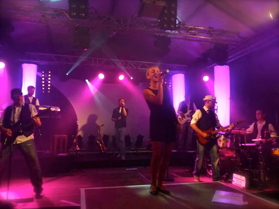 Beach Party 2014 in Doengesmuehle (Flieden) mit der Partyband BLAST und Debbie Schippers