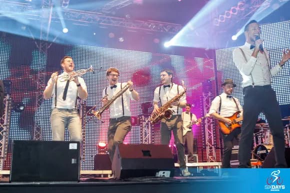 Partyband BLAST bei den SIXDAYS Bremen 2015